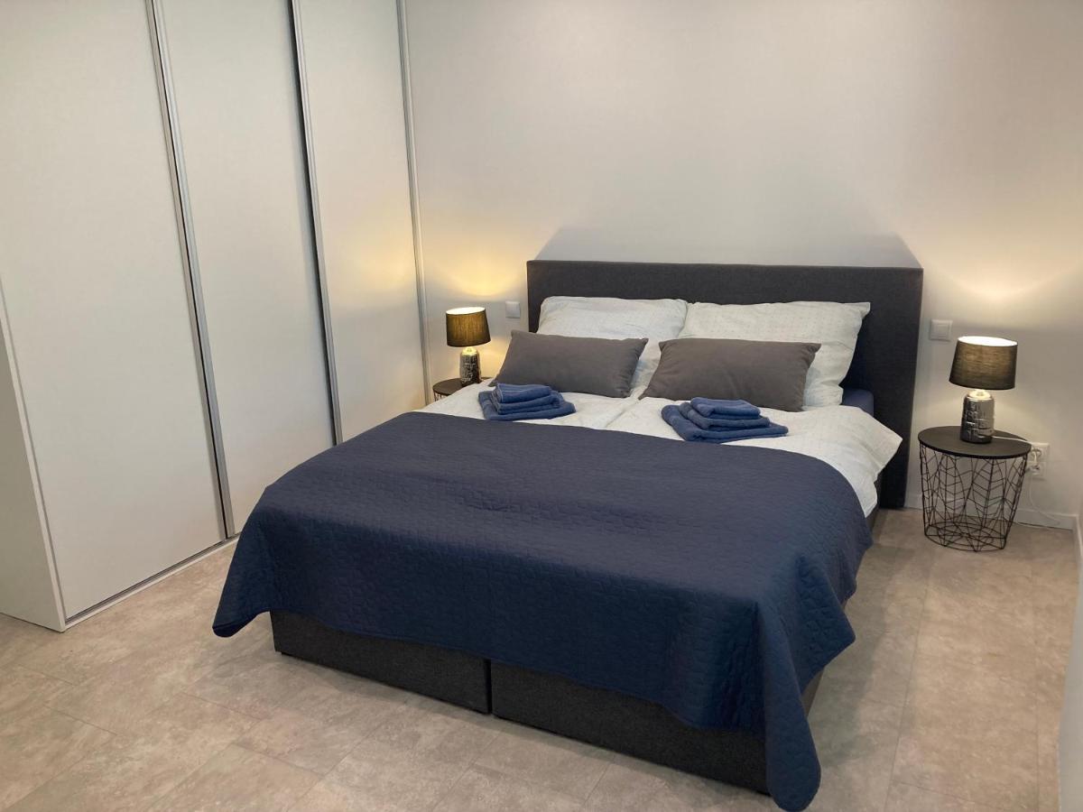 Apartman Duna ピエシュチャニ エクステリア 写真